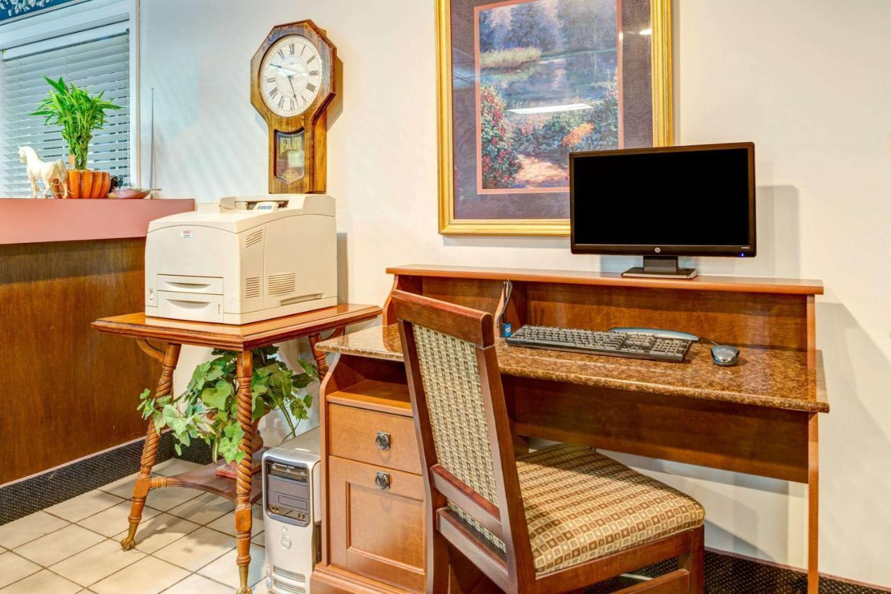 Hotel Super 8 By Wyndham Walnut Esterno foto